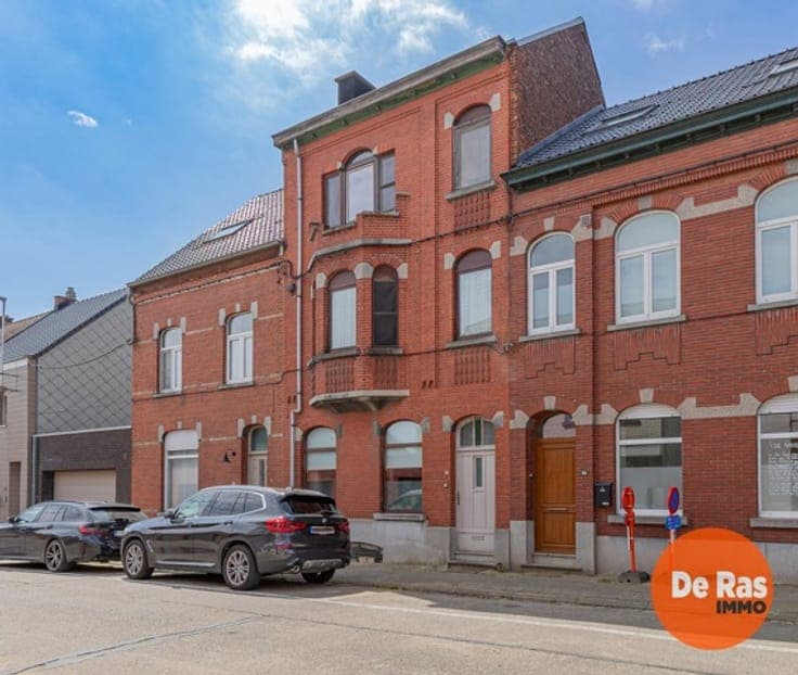 LEDE - Te renoveren woning met 4 slaapkamers nabij centrum