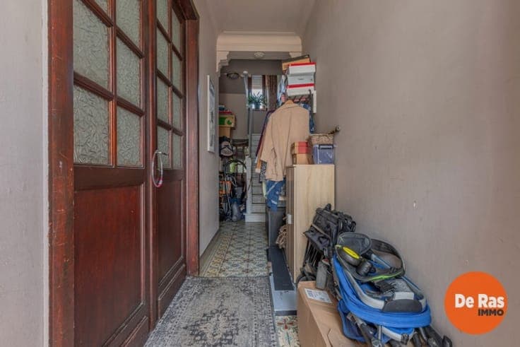 LEDE - Te renoveren woning met 4 slaapkamers nabij centrum