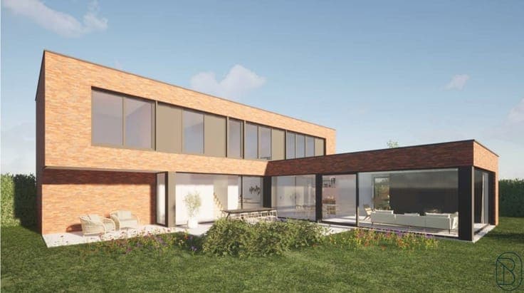 Property to be demolished in a strategic location in Zulte,