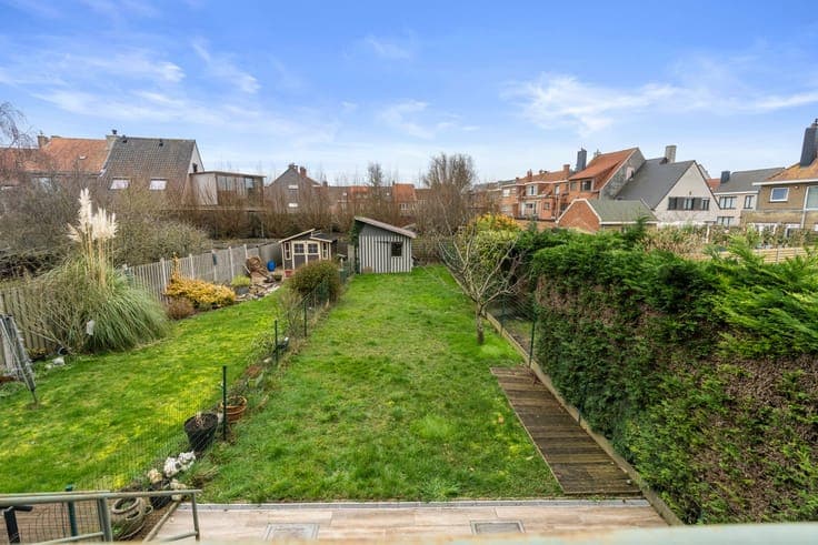 Spacious and well-maintained maisonette with 4 bedrooms, ...