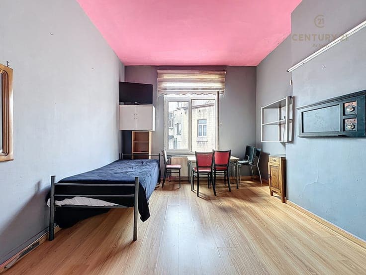 INVESTMENT PROPERTY – 2 RESIDENTIAL UNITS + COMMERCIAL SPACE
