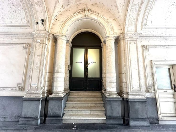 Sale - Mansion Brussels (Quartier des Quais) - 2,850,000 €