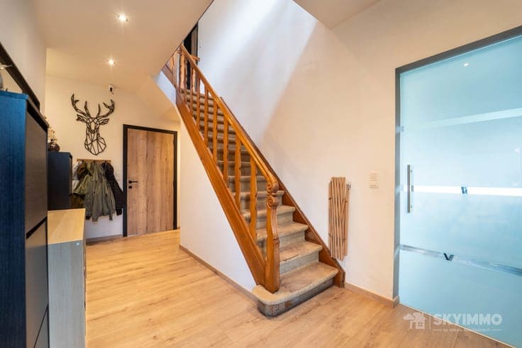 SUPERBE MAISON 4 FAÇADES - 940M2- 5 CHAMBRES -PEB E - HEERS