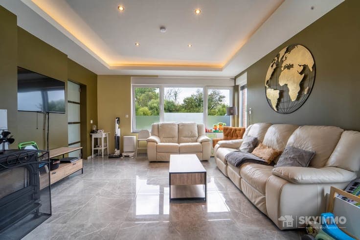 SUPERBE MAISON 4 FAÇADES - 940M2- 5 CHAMBRES -PEB E - HEERS