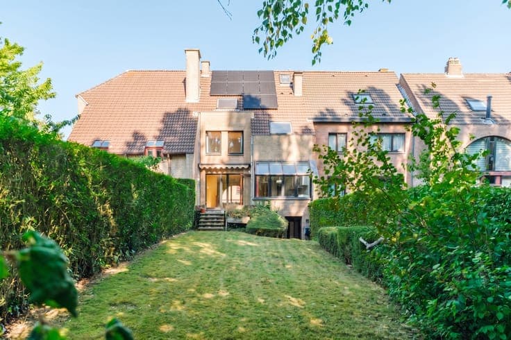 Architect house in a peaceful, sought-after cul-de-sac