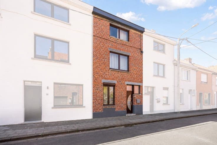 Spacious family home with EPC B in the center of Kortrijk