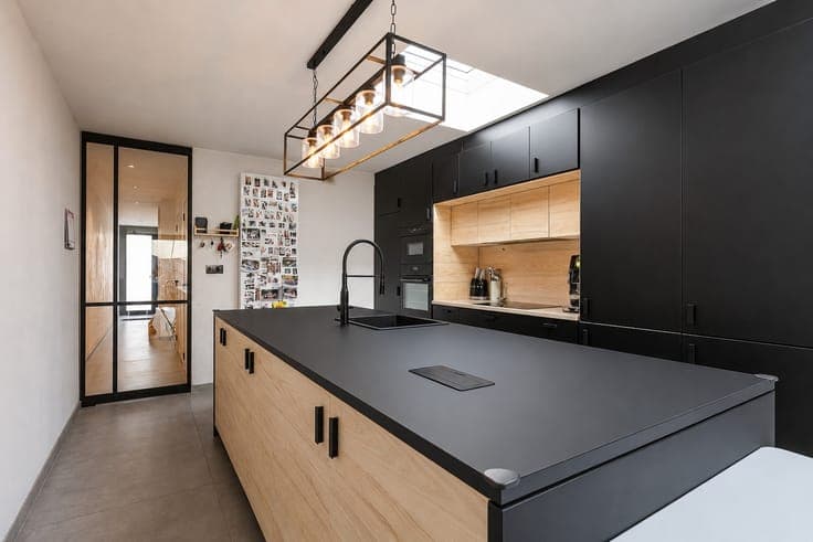 Instapklare woning met 3 slaapkamers en garage in centrum...
