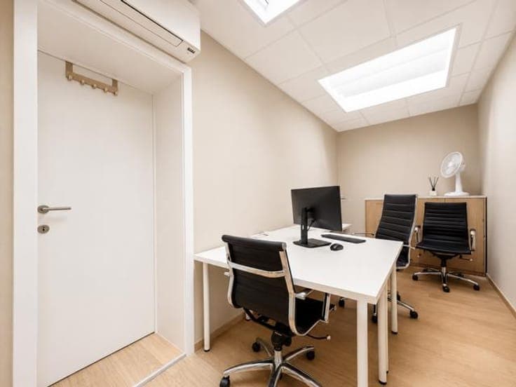 !NEW! Imm. de rapport (1 comm. + 2 log.) - Place St-Lambert