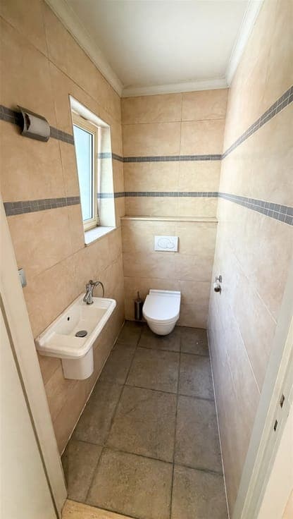 LUXURIOUS VILLA WITH INDOOR SWIMMING POOL & SAUNA – ZOTTEGEM