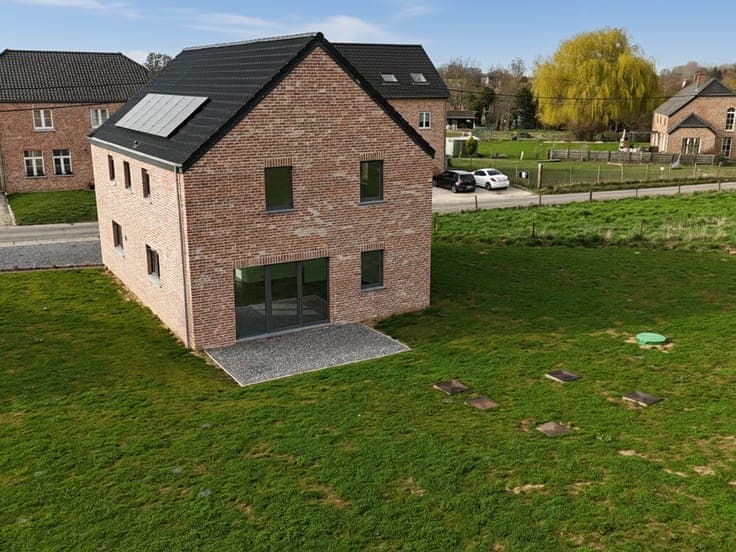 Maison a MEEFFE