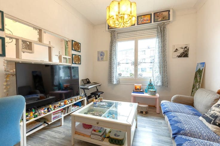 Woning met 4 slaapkamers en tuin op goede locatie