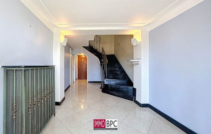 Move-in ready house of approximately 214 m² with garage and