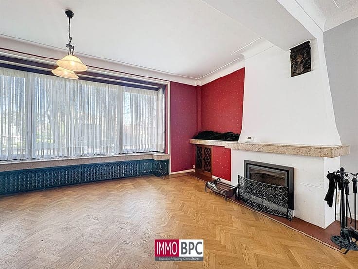 Move-in ready house of approximately 214 m² with garage and