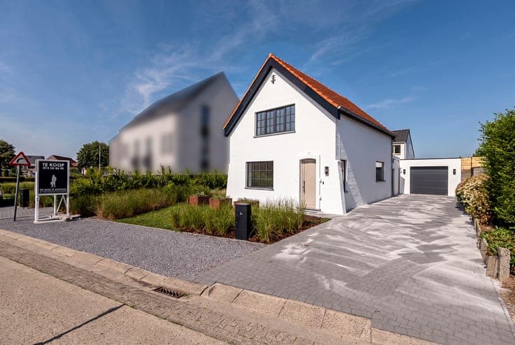 House in Ravels