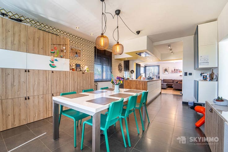 MAISON 4 F -3-CH -JARDIN - 13 PANN. PHOT. -VIVEGNIS - PEB D