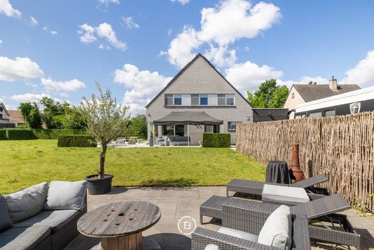 Versatile villa