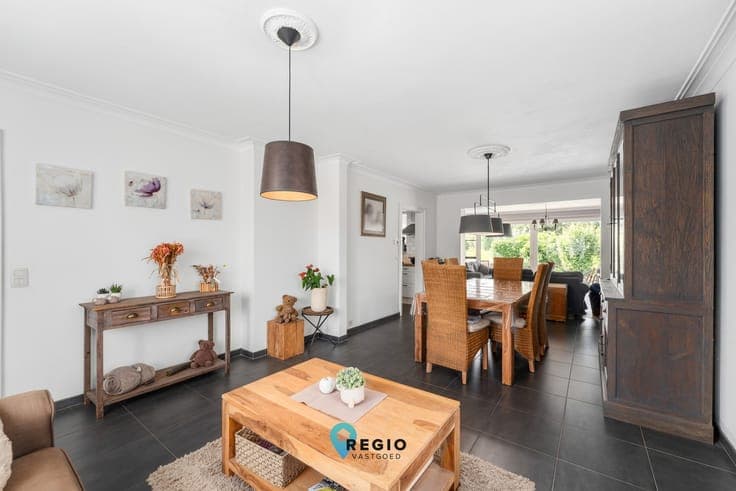 Doodlopende straat, royale 4 slpk. gezinswoning, uniek ve...