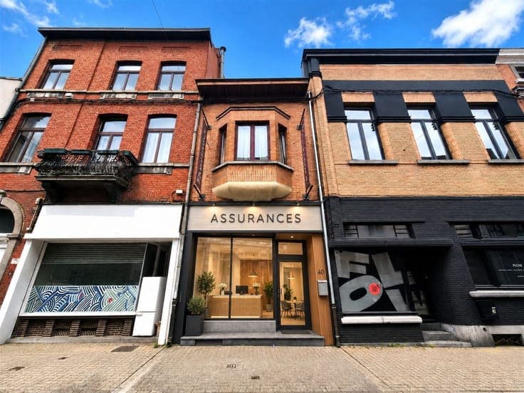 Commercial building
