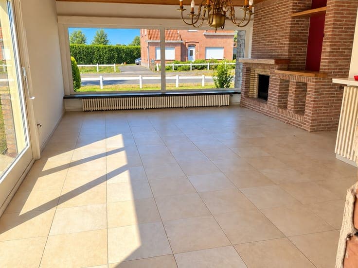 Uitstekend gelegen bungalow met 3 slaapkamers, garage, tu...
