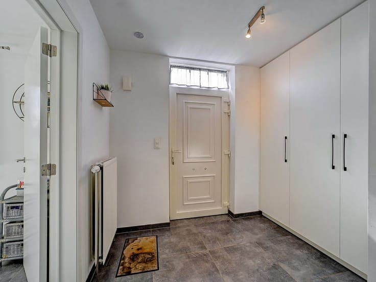 Spacious semi-detached home with sunny garden