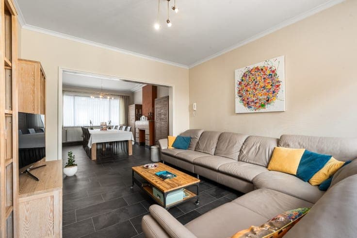 Spacious house with practice space in Beveren-Leie