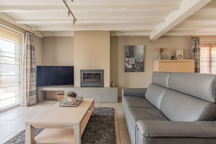 Open bebouwing met 4 slaapkamers en mooie tuin op 14a52ca
