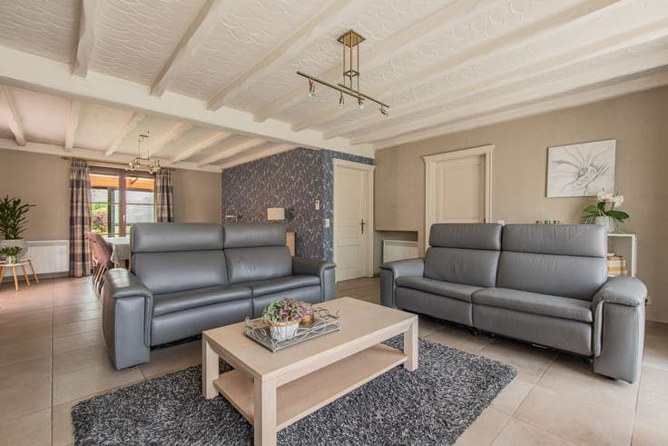 Open bebouwing met 4 slaapkamers en mooie tuin op 14a52ca