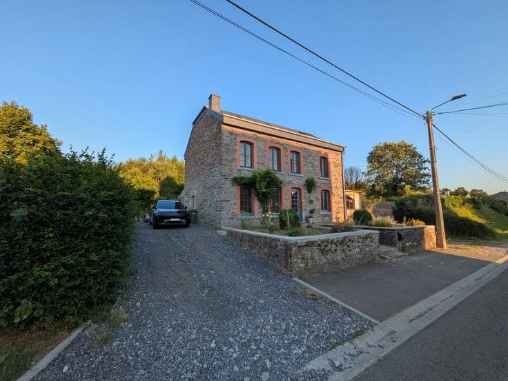 House in Bièvre Graide