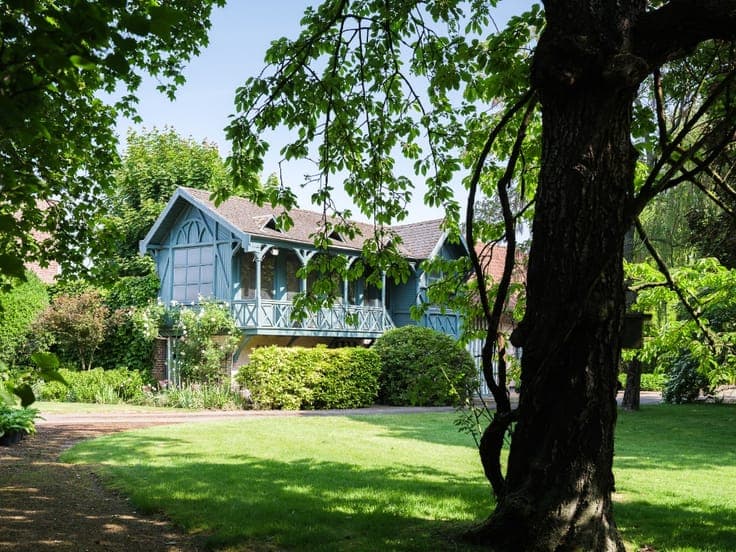 Bijzonder ruime en karaktervolle herenwoning met prachtig...