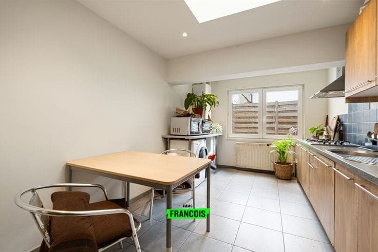 Recently renovated investment property with 3 registered un…
