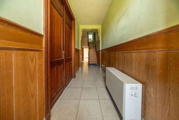 Villa 4 façades avec garage et jardin et annexes - faire off