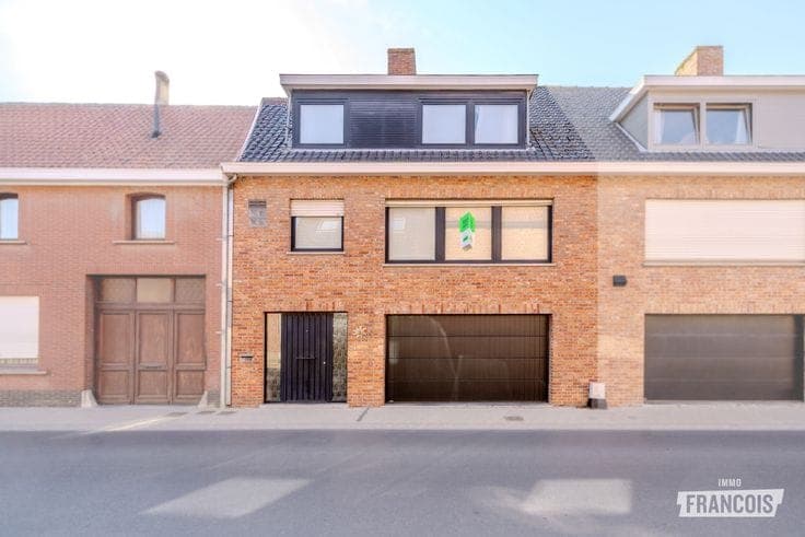 Spacious, energy-efficient 3-bedroom home for sale in Korte…