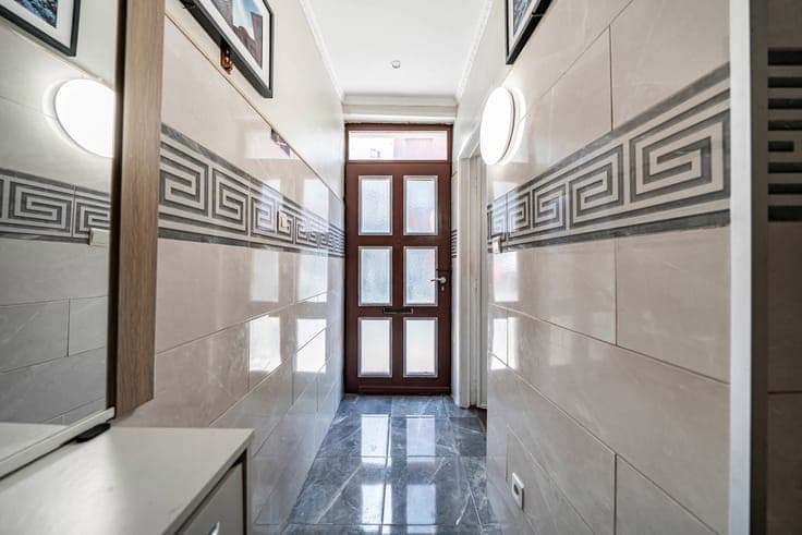 2-bedroom single-family house with rooftop terrace