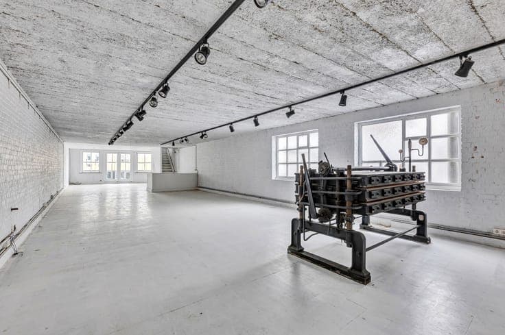 Unique 750m² loft building in Aalst