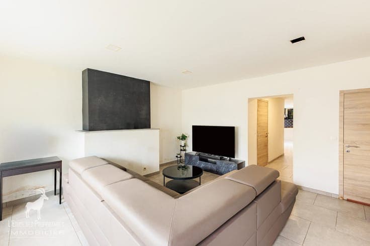 House for Sale in Ciply