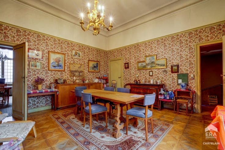 Superb townhouse in need of renovation for sale in Ixelles