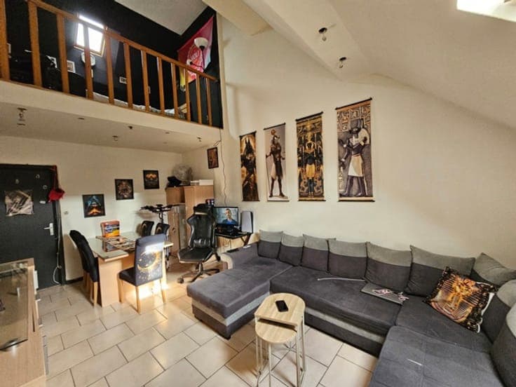 House in Gilly