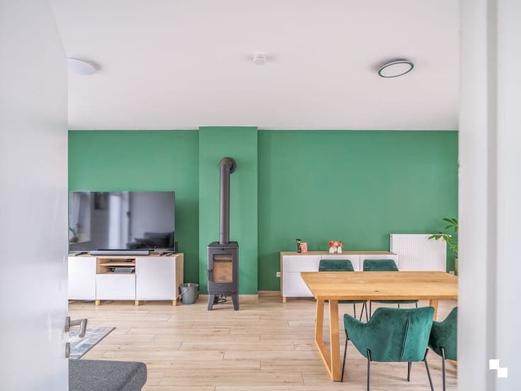 Lichtrijke woning met vier slaapkamers en zonnige tuin te...
