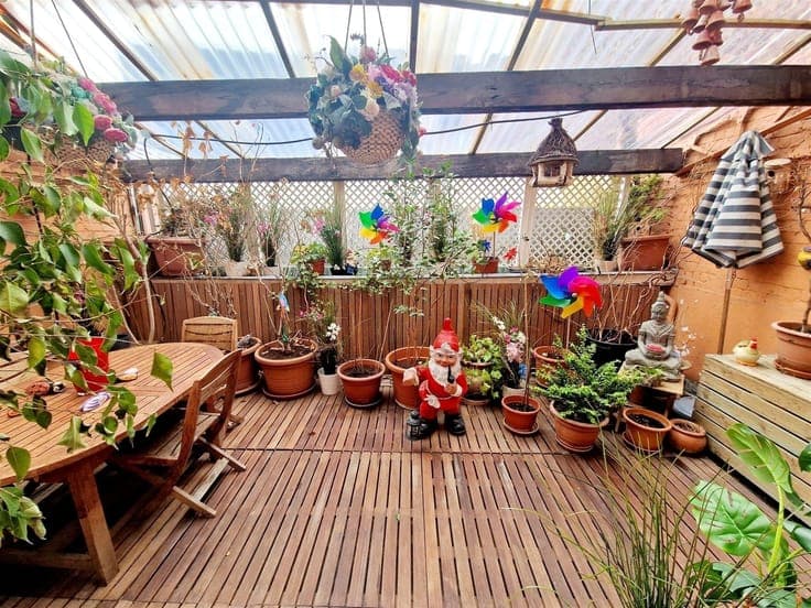 CCLE – Beautiful triplex with terrace and workshop near Plac