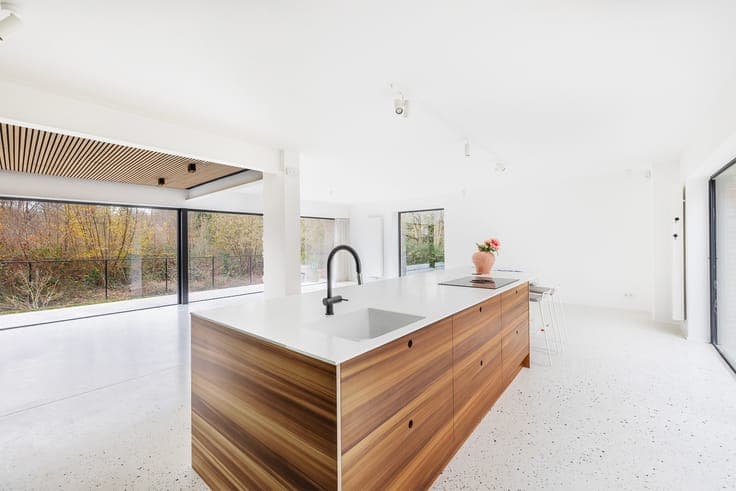 Magnificent villa in the prestigious Bois du Strihoux
