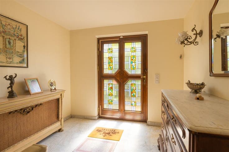 Magnificent three-gabled house in Grimbergen