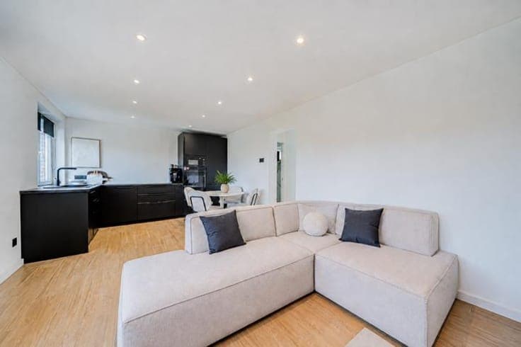 Charmante maison rénovée 2 chambres avec grande terrasse