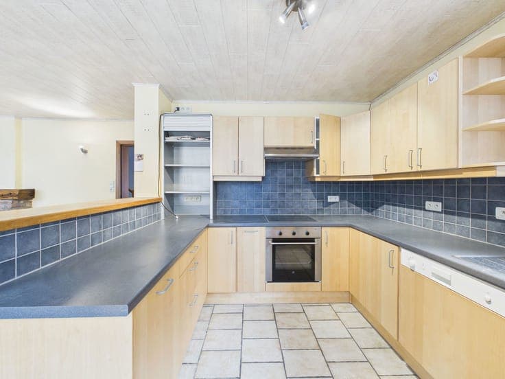 4 bedrooms in the heart of Bertrix, interested?