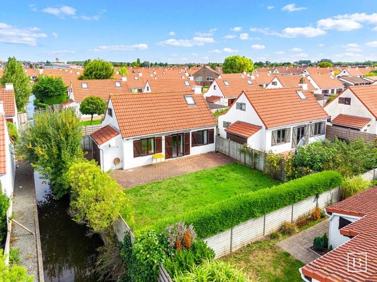 Peacefully located holiday home in New Village Park