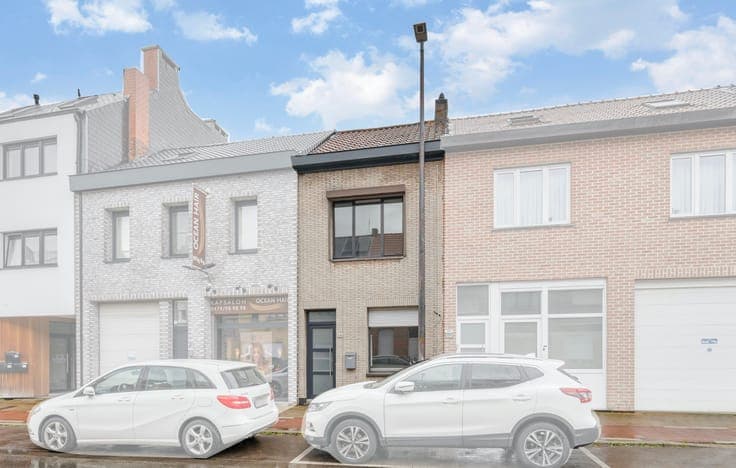 Instapklare woning met 3 slaapkamers en garage.