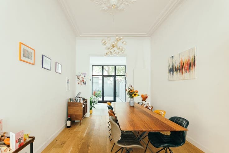 A characterful townhouse with a city garden, right in the he