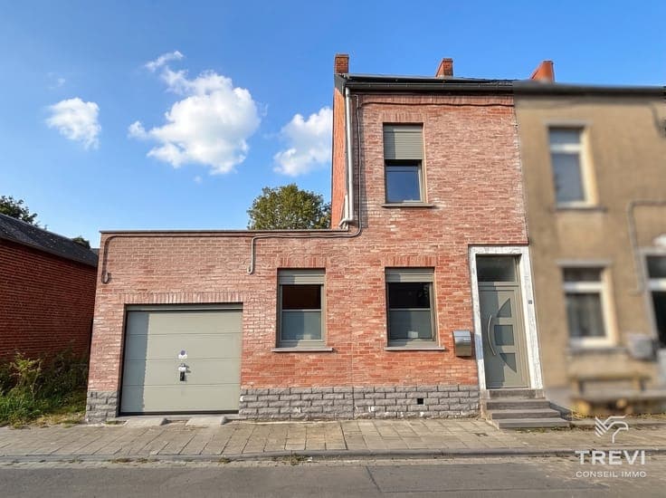 Belle maison de ville joliment rénovée avec terrasse
