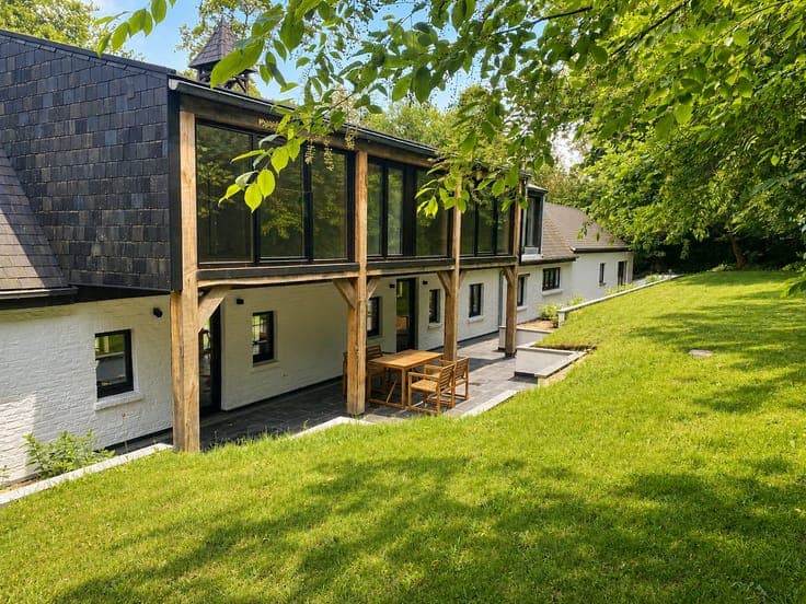 House in La Hulpe