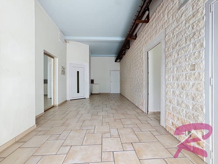 MAISON DE COMMERCE - RDC COMMERCIAL ET APPARTEMENT 1ER