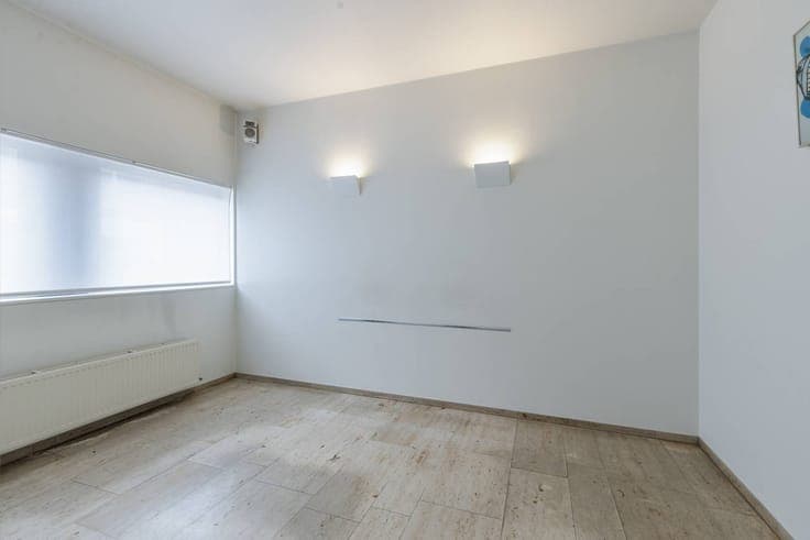 Semi-detached house with green oasis for sale in Bissegem